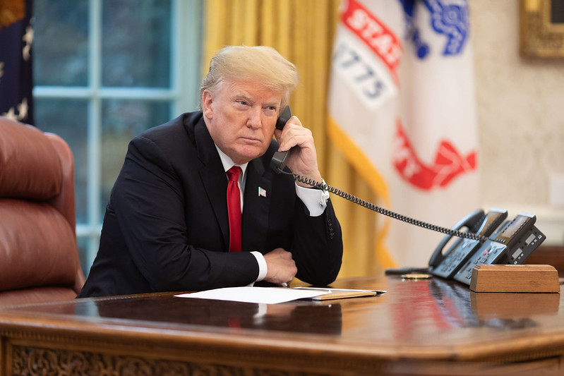 La última llamada telefónica grabada de Trump el 6 de enero sigue siendo un misterio y la otra parte aún está 'sin identificar'