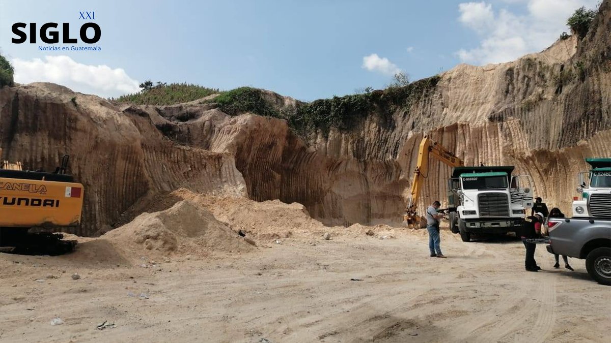 PNC Detiene a tres hombres que extraían arena blanca sin Autorización en Patulul.
