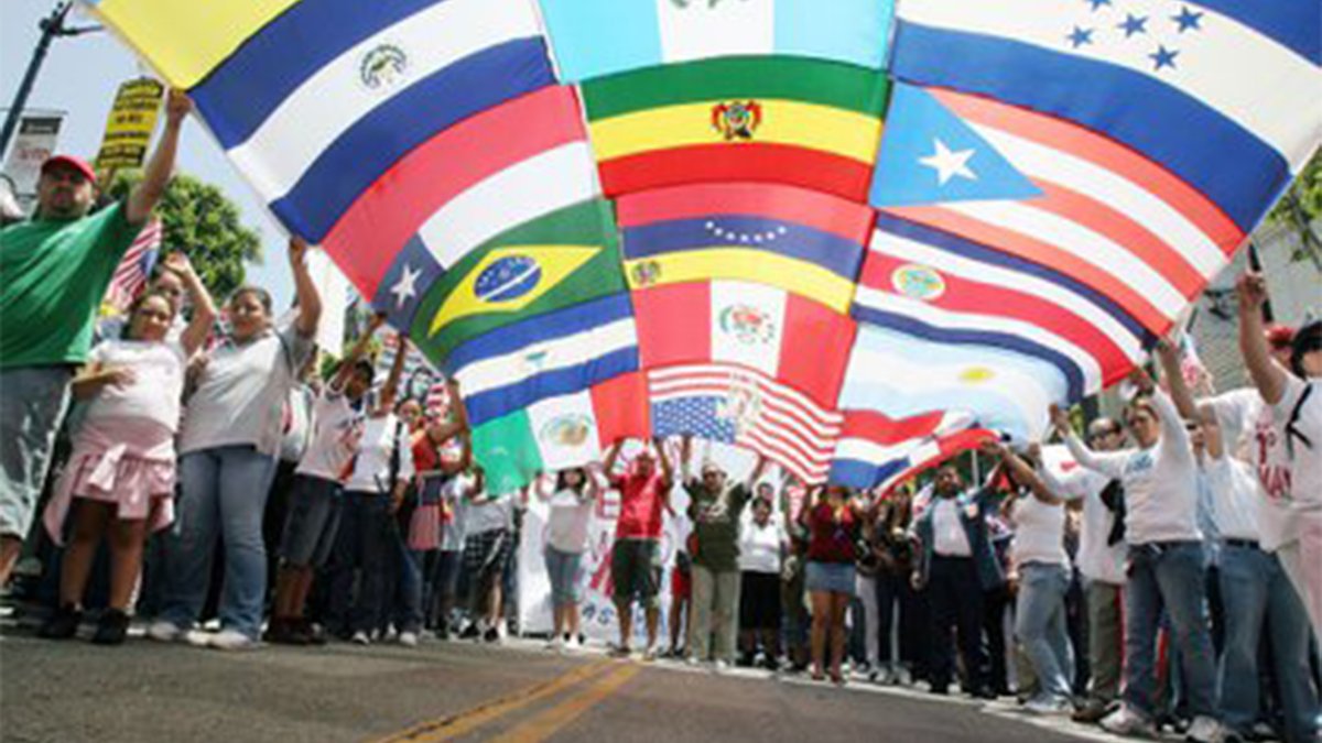 Migrantes podrían obtener la ciudadanía.