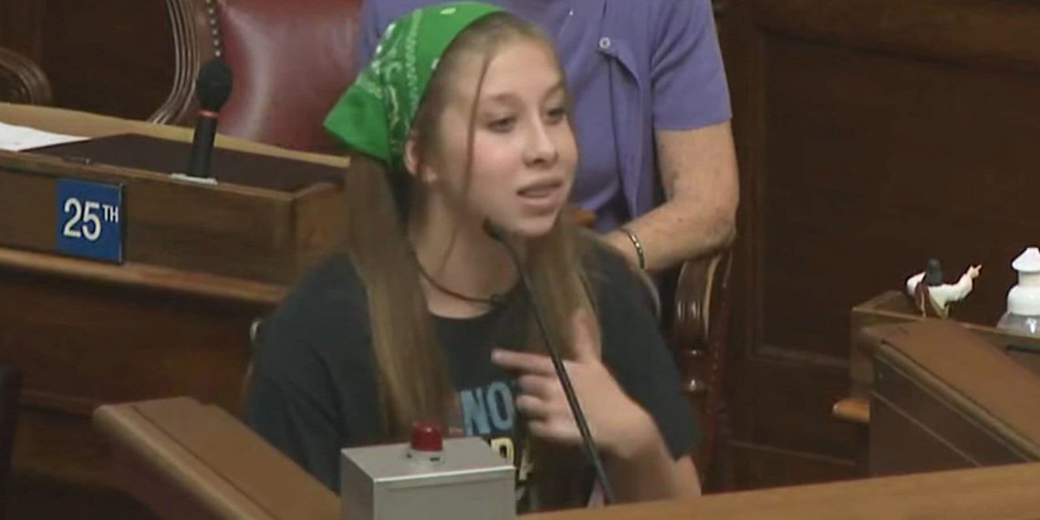 Legisladores de WV desafiados por una niña de 12 años sobre el derecho al aborto: '¿Qué pasa con mi vida?'
